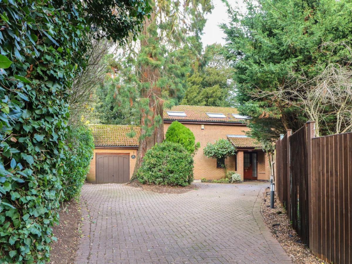 Amberleigh Villa Oakham Exterior photo